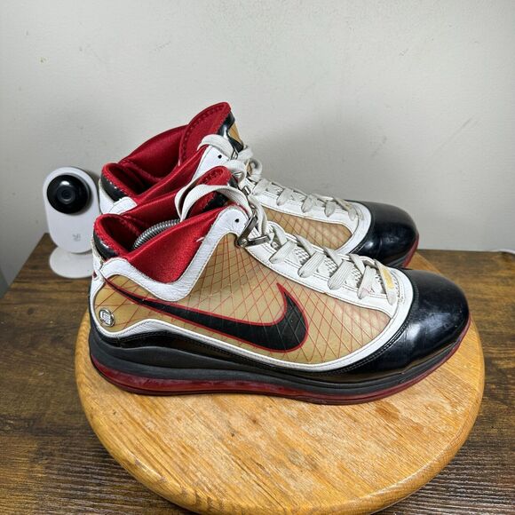 Nike Air Max LeBron 7‎ White Black Red Mens Size 12 Shoes